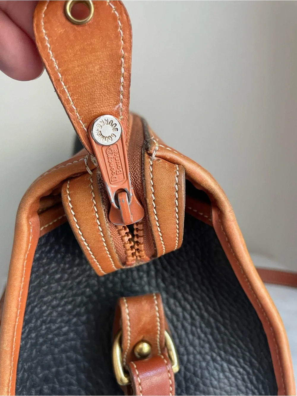 Dooney & Bourke Vintage All Weather Leather Handbag Black Tan Duck Logo AWL